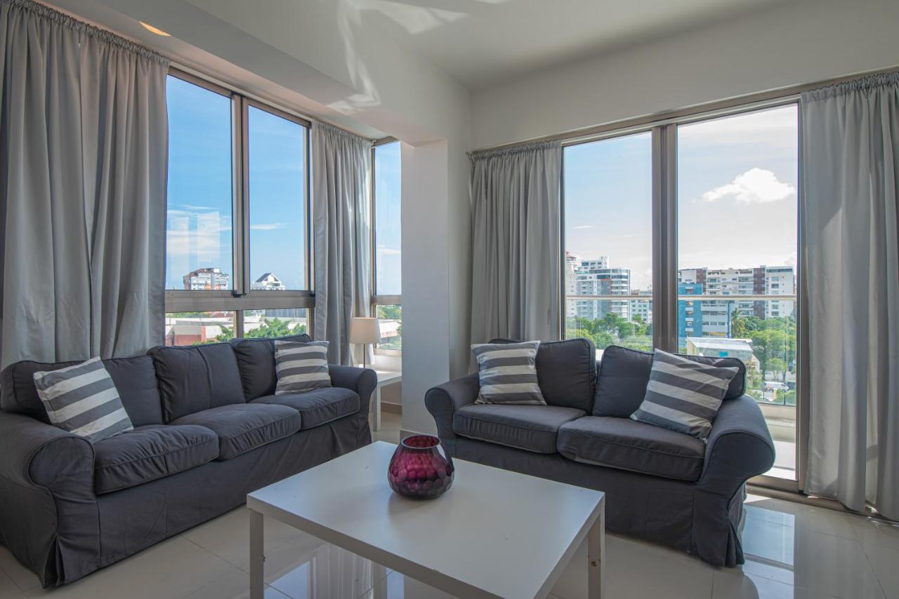 Escape Apartments, Balcony, Pool & Gym In La Julia Santo Domingo Exterior photo