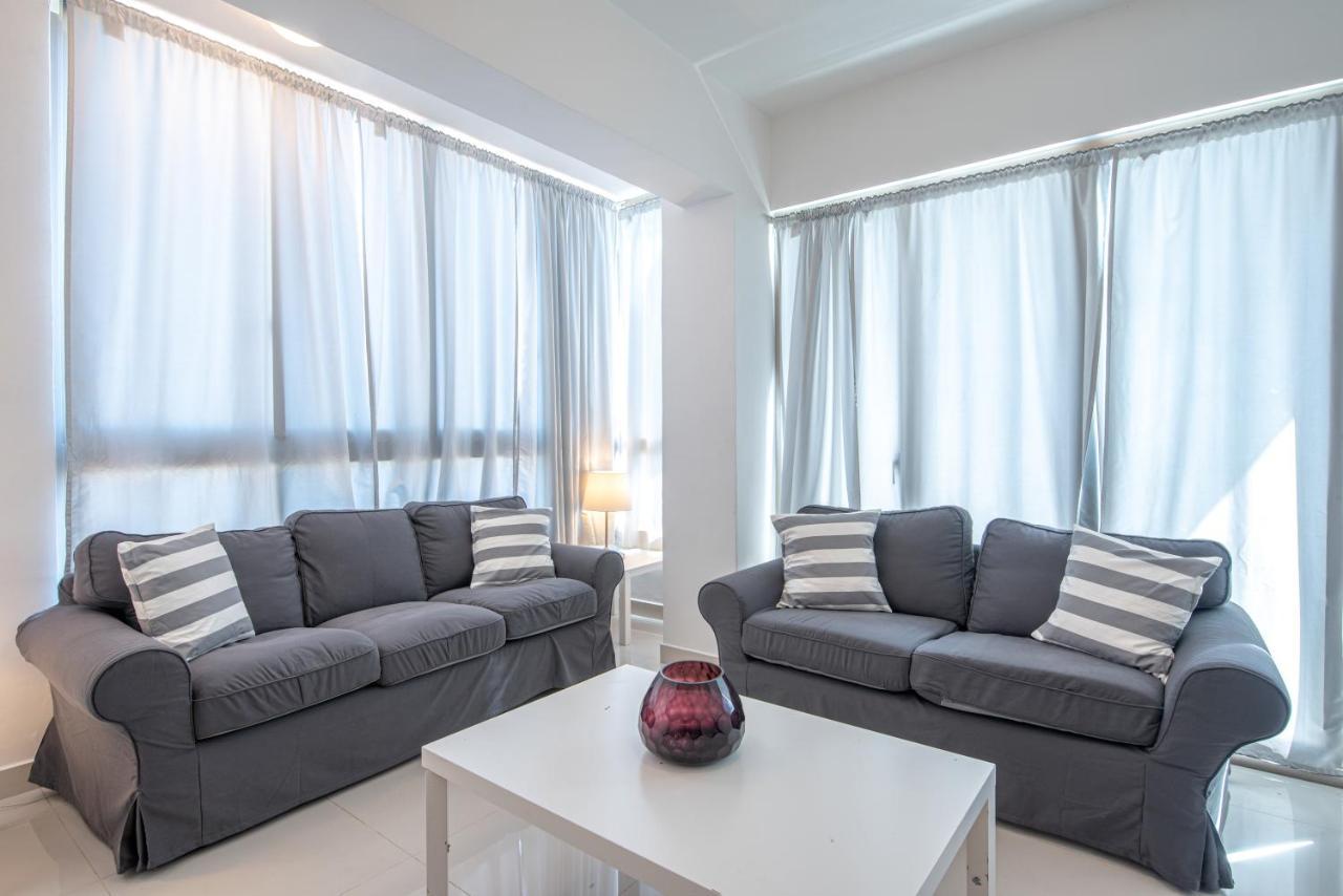 Escape Apartments, Balcony, Pool & Gym In La Julia Santo Domingo Exterior photo