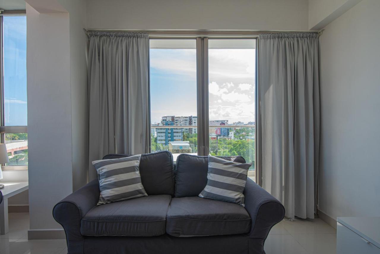 Escape Apartments, Balcony, Pool & Gym In La Julia Santo Domingo Exterior photo