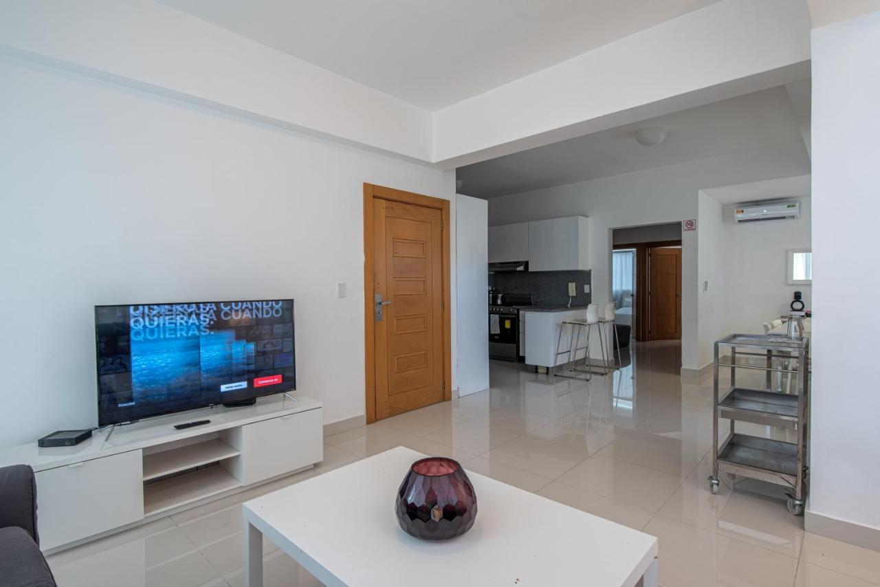 Escape Apartments, Balcony, Pool & Gym In La Julia Santo Domingo Exterior photo