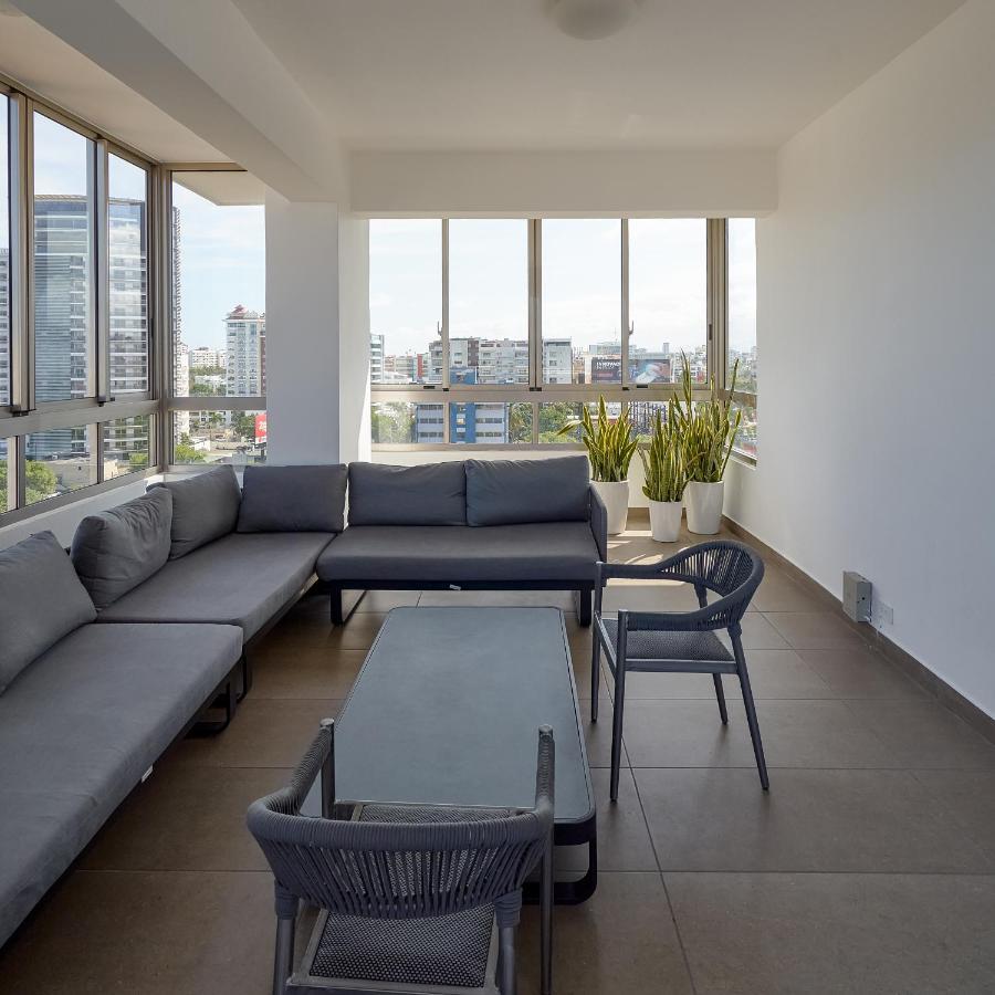 Escape Apartments, Balcony, Pool & Gym In La Julia Santo Domingo Exterior photo