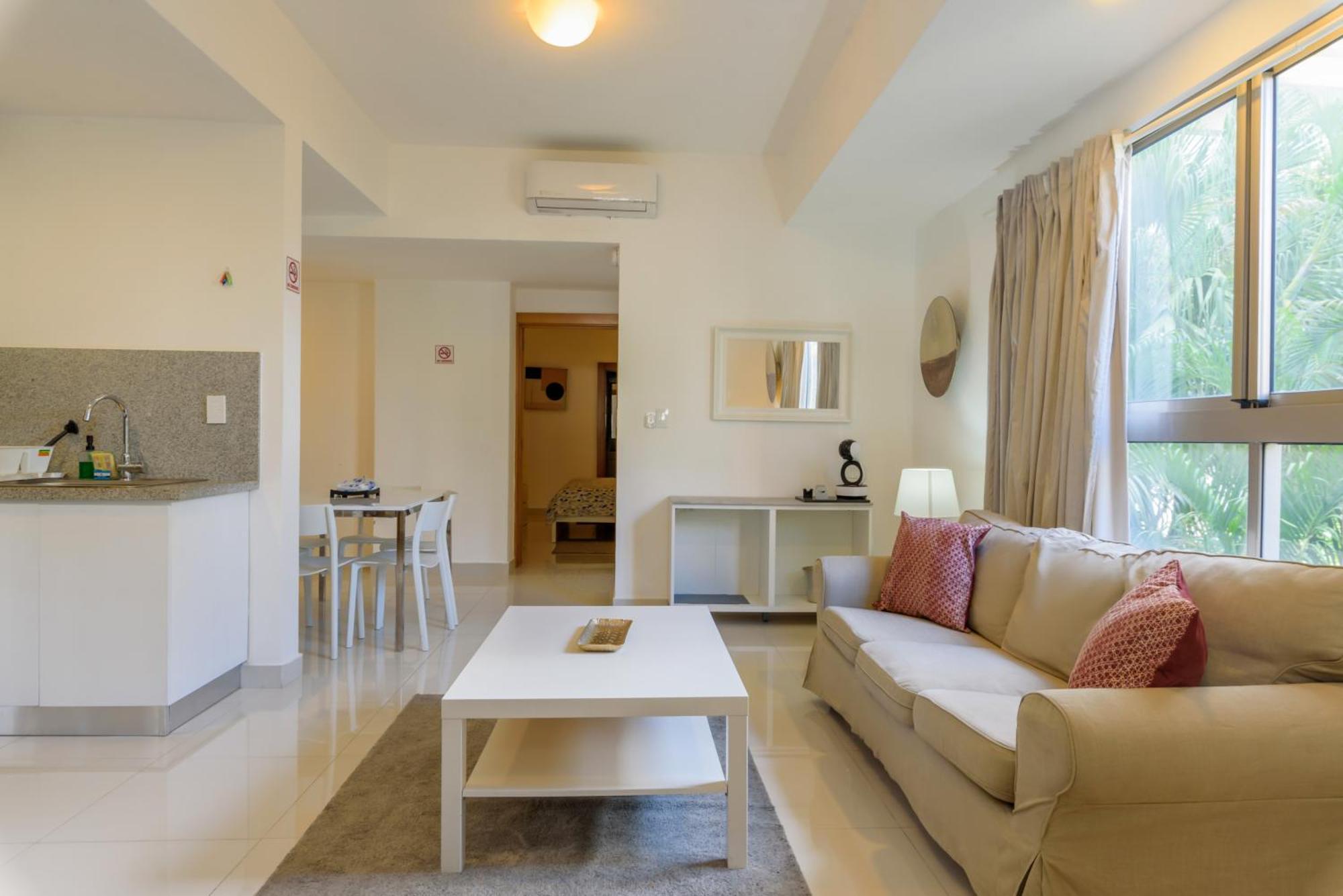 Escape Apartments, Balcony, Pool & Gym In La Julia Santo Domingo Exterior photo