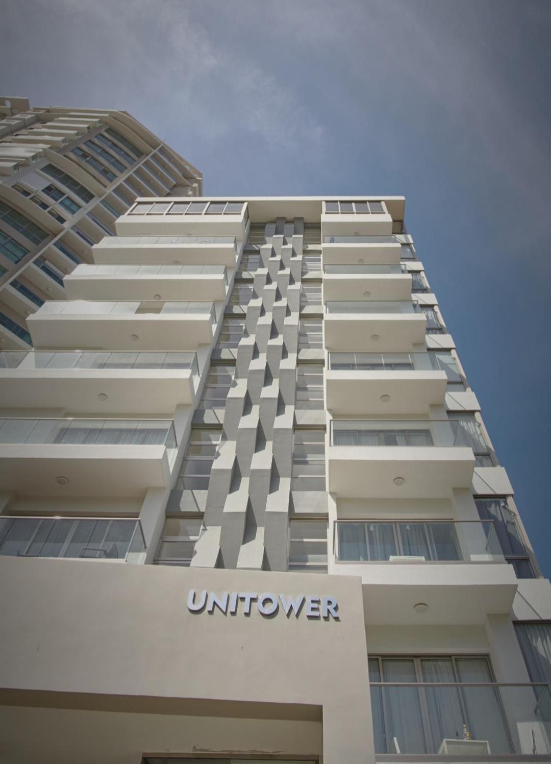 Escape Apartments, Balcony, Pool & Gym In La Julia Santo Domingo Exterior photo